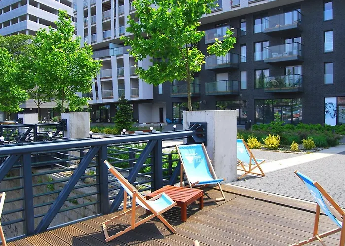 Two Towers Old Town Apartments-city Center-by The River-observation Terrance On The Roof-free Parking Διαμέρισμα *