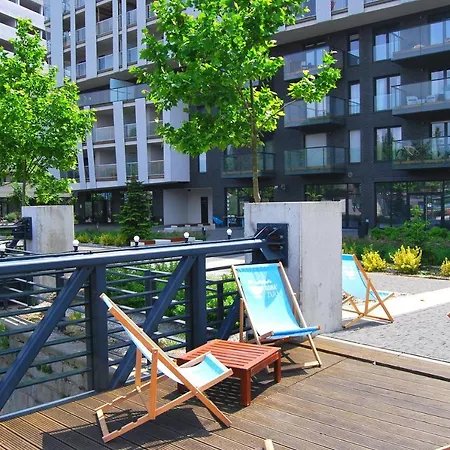 Two Towers Old Town Apartments-city Center-by The River-observation Terrance On The Roof-free Parking Apartmán *