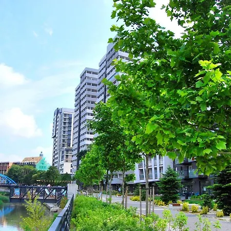 Apartmán Two Towers Old Town Apartments-city Center-by The River-observation Terrance On The Roof-free Parking Vratislav