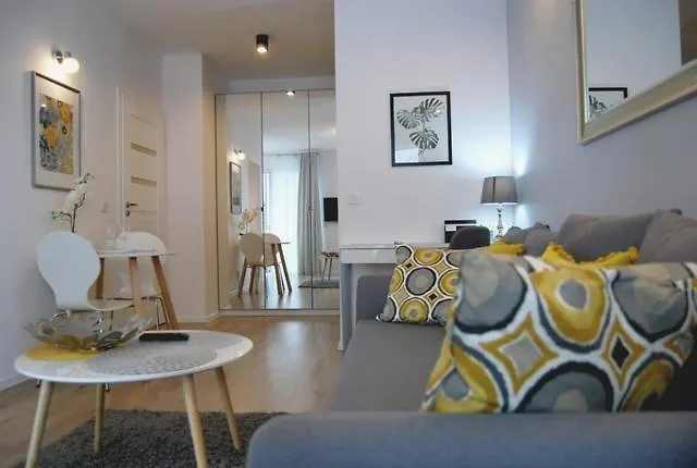 Two Towers Old Town Apartments-city Center-by The River-observation Terrance On The Roof-free Parking شقة فروتسواف